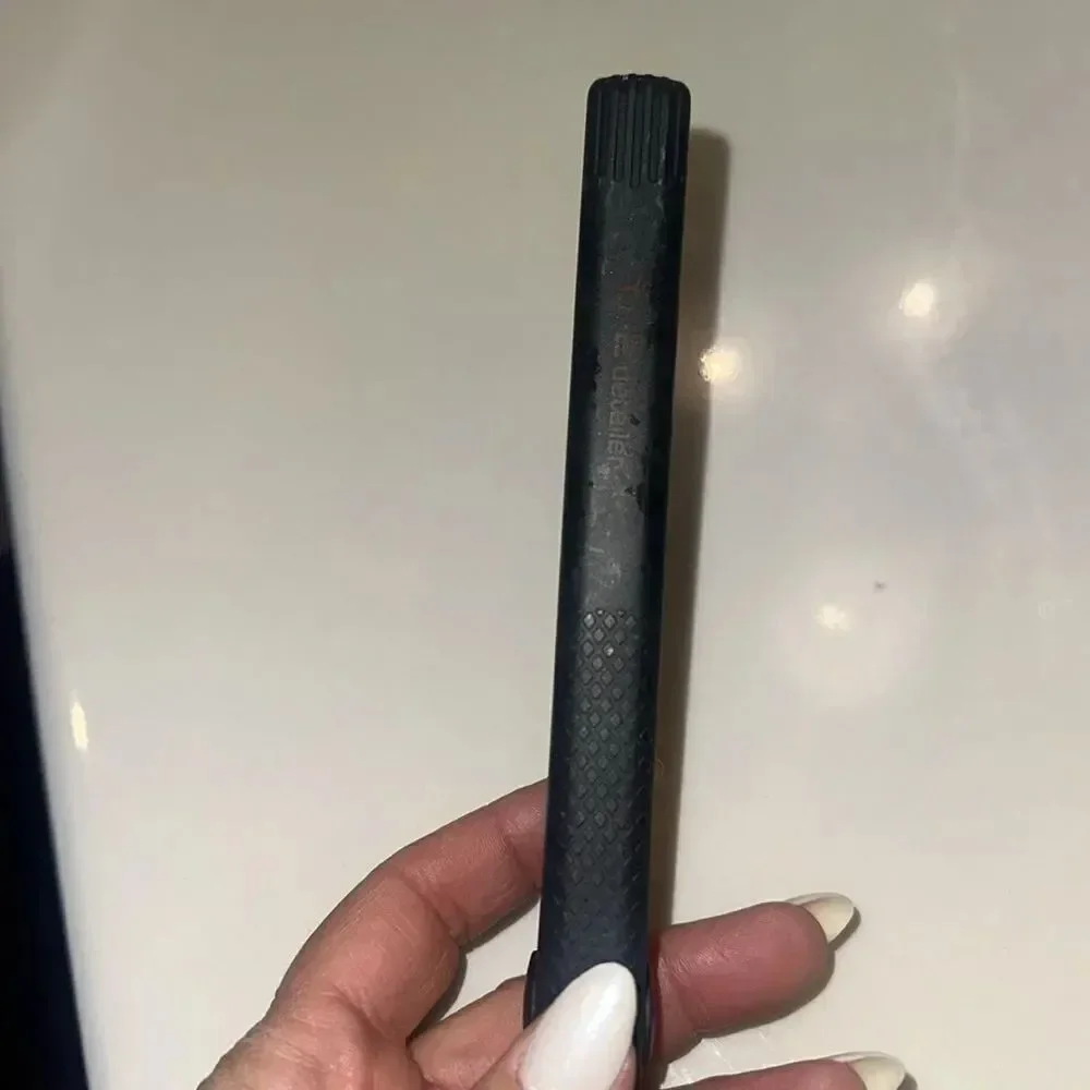 TRAVEL Black and Red Hair Straightener